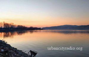Zbog jakog vetra obustavljena plovidba Dunavom kod Velikog Gradišta