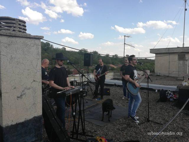 IMG-86bd83afe9e999def7405d42e47e8967-V