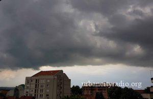 I dalje žuti meteoalarm nad gradom, stiže još pljuskova sa grmljavinom