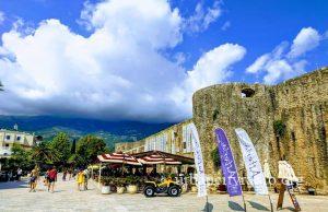 U toku protest ugostitelja u Budvi zbog zatvaranja objekata zbog koronavirusa