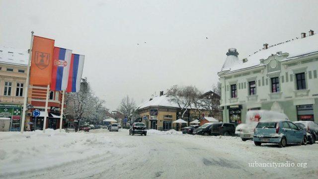 zima sneg centar
