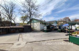 Stare, loše “navike” u Požarevcu: Asfaltirano pa pocepano…