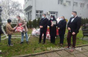 Novogodišnji paketići za najmlađe stanovnike opštine Malo Crniće