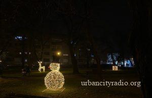 Novogodišnji sjaj stigao i u Gradski park u Požarevcu