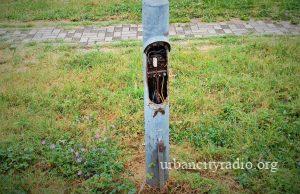 Opasno u parkiću kod NSZ-a u Požarevcu, niko ne rešava problem mesecima