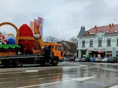 Uskršnja dekoracija stigla na Trg oslobođenja