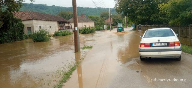 IMG-f406e8a42ee5f0b11133b2cad76968b4-V