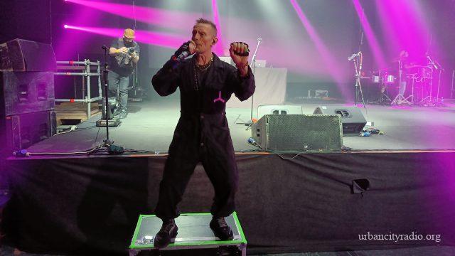 rob b stereo mcs