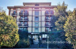 Požar u hotelu “Kostolac”: Dve osobe lakše povređene, građani evakuisani