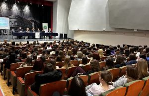 Policija u Požarevcu organizovala tribinu u okviru kampanje protiv nasilja nad ženama