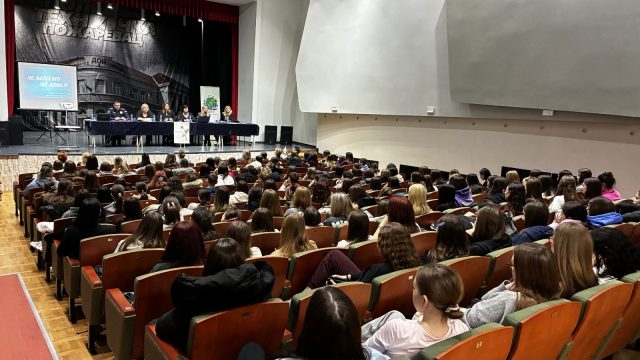 tribina pozarevac foto pu požarevac