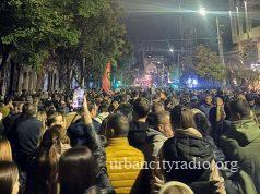 AJS: Oko 150.000 ljudi na završnom predizbornom skupu Studentske liste na Slaviji
